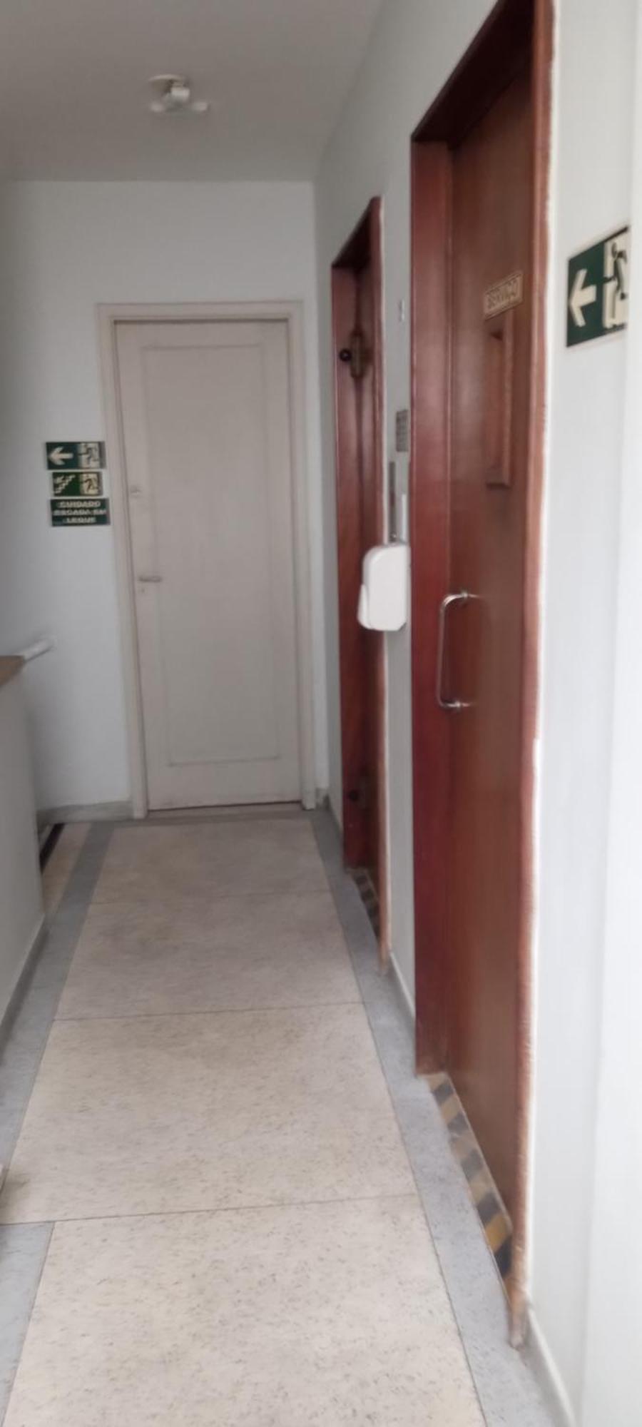 Estudio Office No Coracao Do Gonzaga Em Apartment